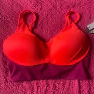 **NWT** VS sports bra